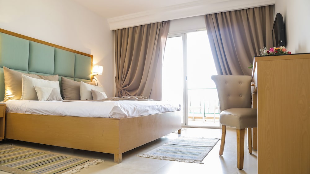 Hotel Marabout - Families and Couples Only — Hotel rooms in Sousse, Sousse