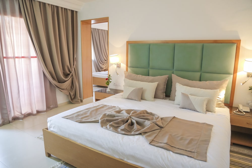 Hotel Marabout - Families and Couples Only — Hotel rooms in Sousse, Sousse