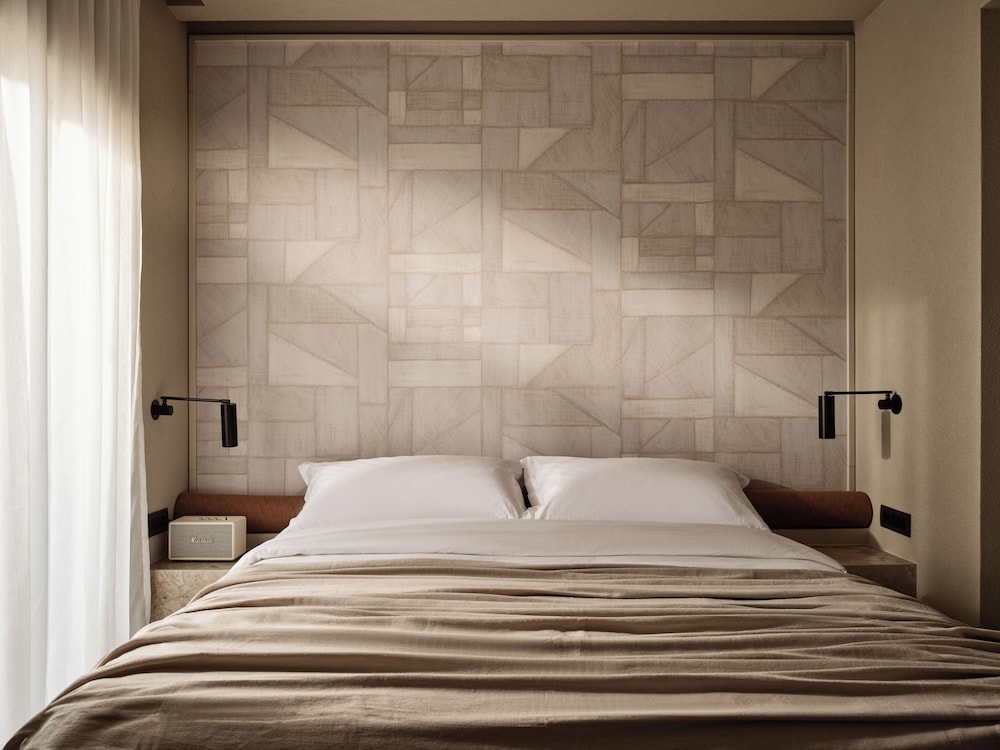 Omeon Mykonos — Hotel rooms in Agios Stefanos, South Aegean