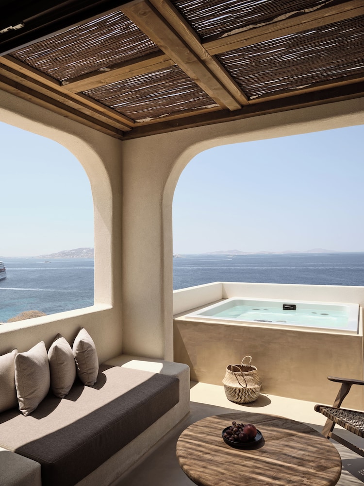 Omeon Mykonos — Main photo in Agios Stefanos, South Aegean