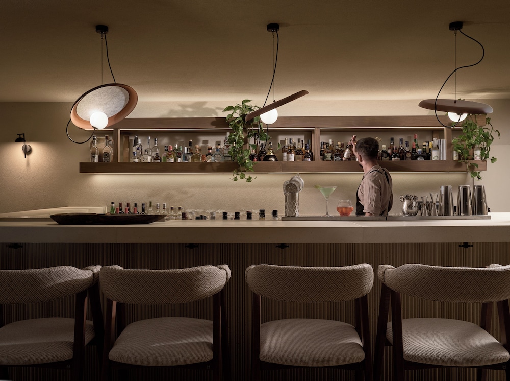 Omeon Mykonos — Restaurant & bars in Agios Stefanos, South Aegean