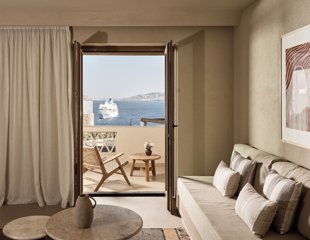 Omeon Mykonos — Hotel rooms in Agios Stefanos, South Aegean