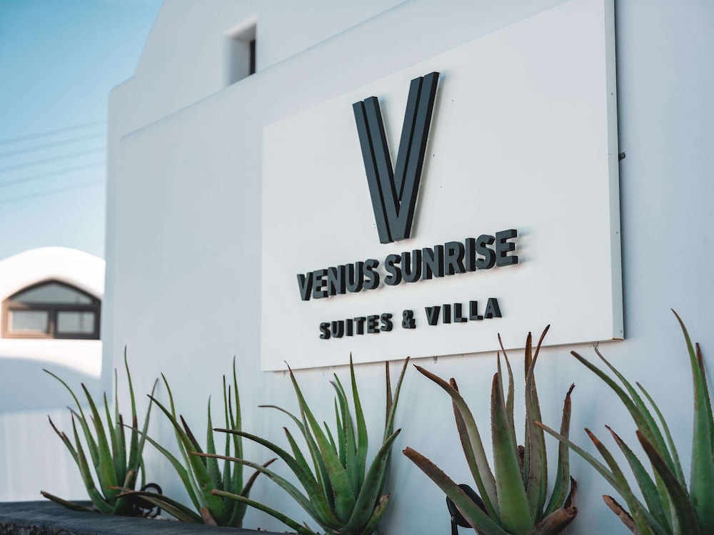 Venus Sunrise Suites & Villas — Hotel building in Imerovigli, South Aegean