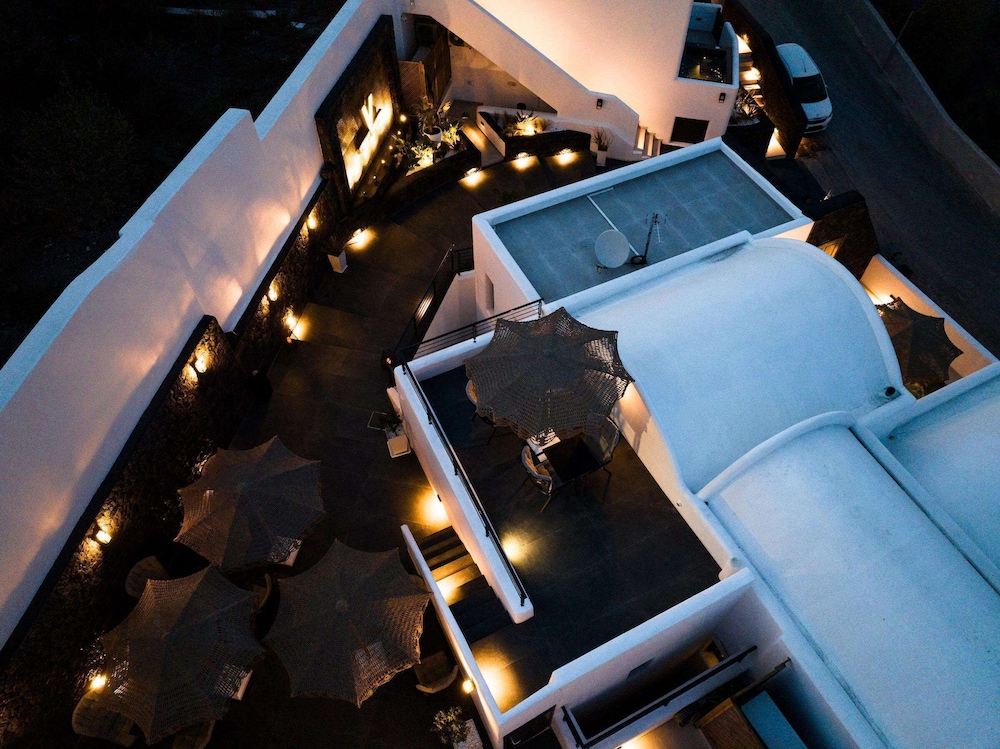 Venus Sunrise Suites & Villas — Hotel rooms in Imerovigli, South Aegean