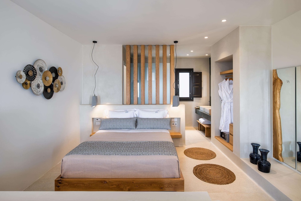 Venus Sunrise Suites & Villas — Hotel rooms in Imerovigli, South Aegean
