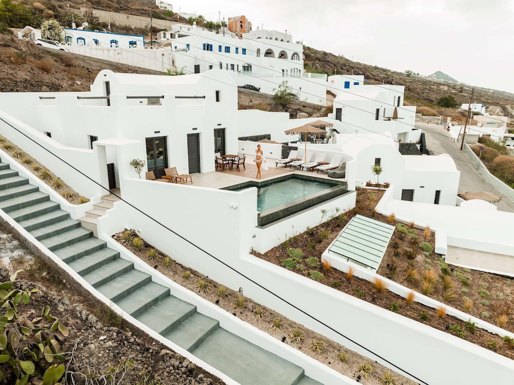 Venus Sunrise Suites & Villas — Hotel building in Imerovigli, South Aegean