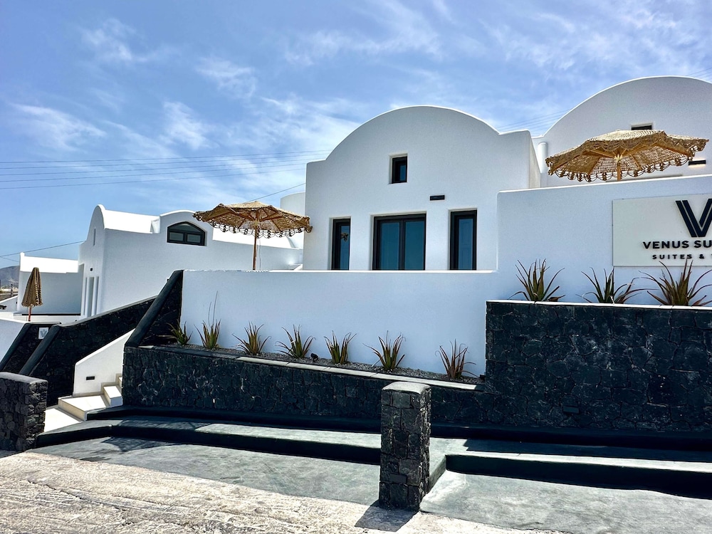 Venus Sunrise Suites & Villas — Hotel building in Imerovigli, South Aegean