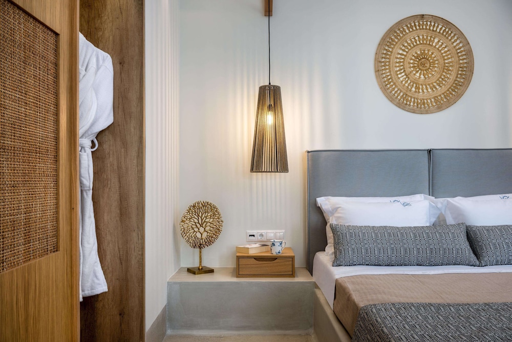 Venus Sunrise Suites & Villas — Hotel rooms in Imerovigli, South Aegean