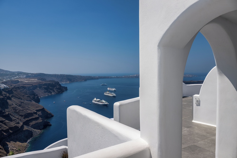 Eteoro Suites — Attractions in the area in Imerovigli, South Aegean