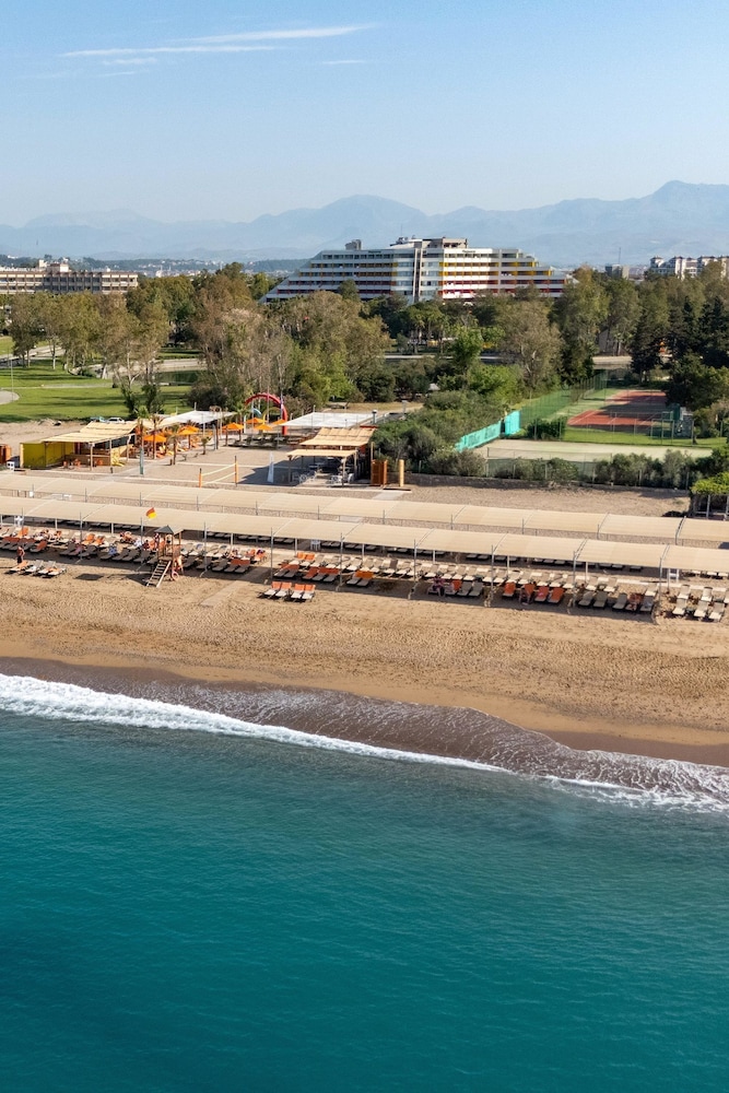 Megasaray Resort Side — Beach in Titreyengol