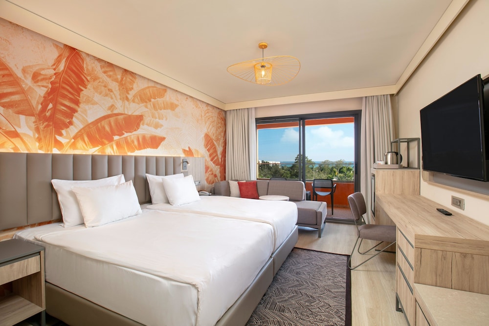 Megasaray Resort Side — Hotel rooms in Titreyengol