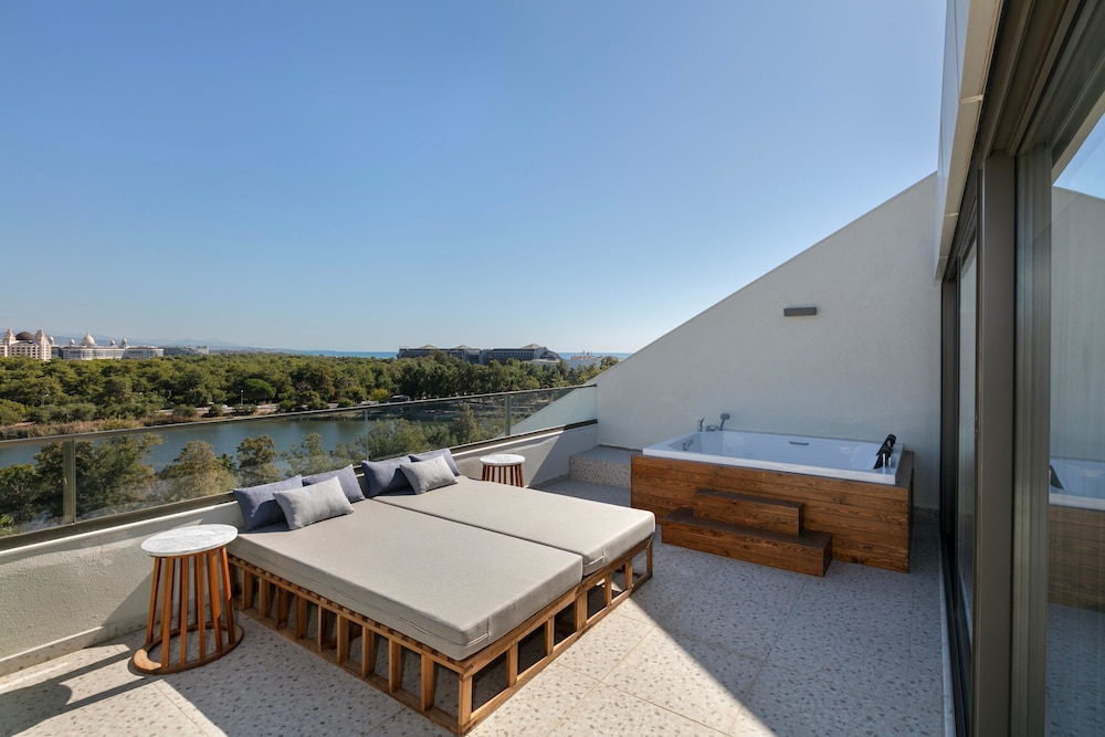 Megasaray Resort Side — Hotel rooms in Titreyengol
