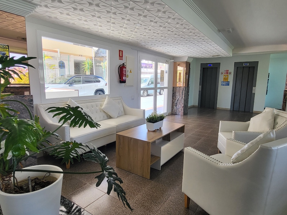 Las Camelias — Hotel rooms in Playa del Ingles, Canary Islands