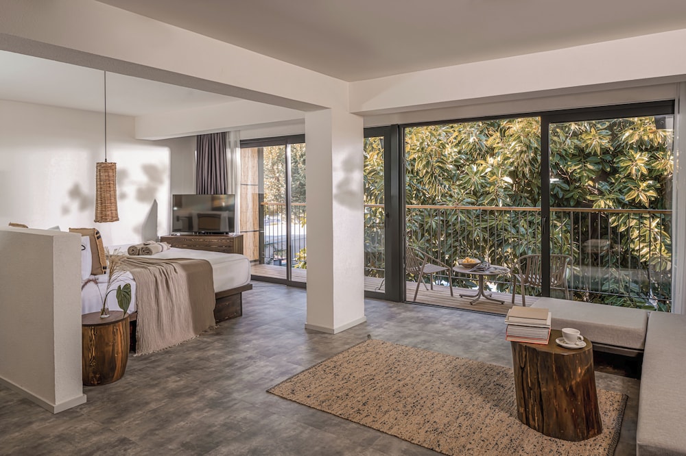 Balmy Beach Resort Kemer - All Inclusive — Hotel rooms in Kemer