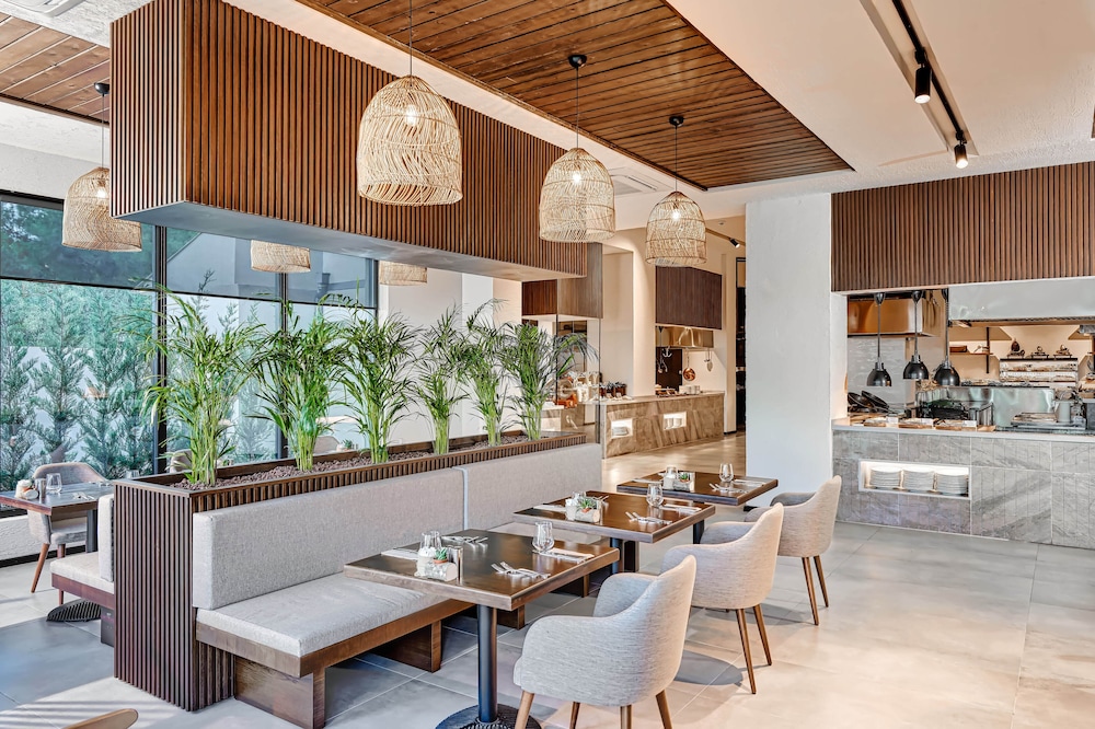 Balmy Beach Resort Kemer - All Inclusive — Restaurant & bars in Kemer