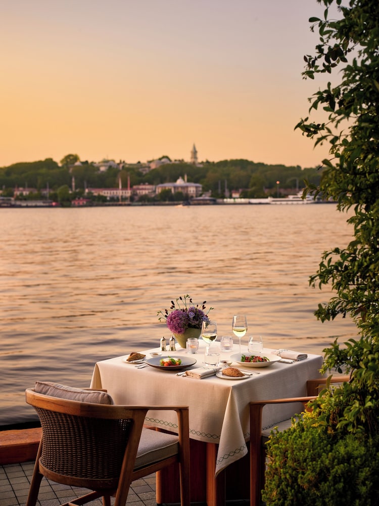 The Peninsula Istanbul — Restaurant & bars in Istanbul, Istanbul