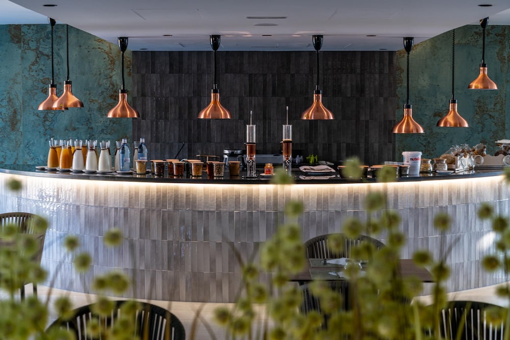 THB Bamboo Alcudia Hotel - Adults Only — Restaurant & bars in Alcudia, Balearic Islands