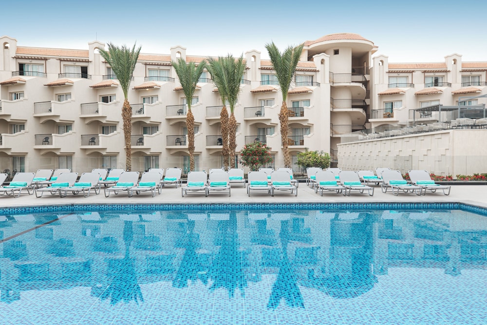 The V Luxury Resort Sahl Hasheesh — Swimming pool in Sahl Hasheesh, Red Sea