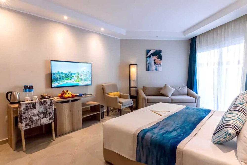 The V Luxury Resort Sahl Hasheesh — Hotel rooms in Sahl Hasheesh, Red Sea