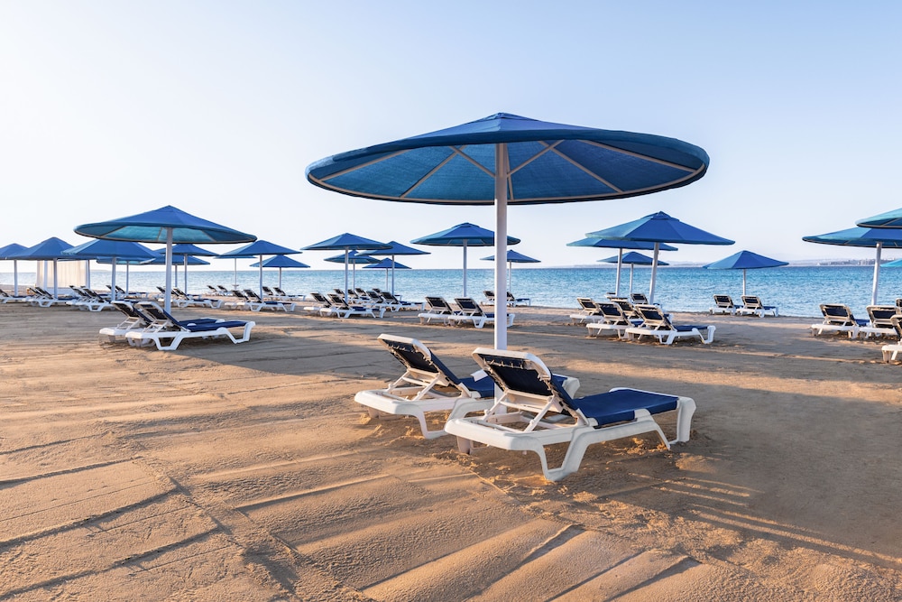 The V Luxury Resort Sahl Hasheesh — Beach in Sahl Hasheesh, Red Sea
