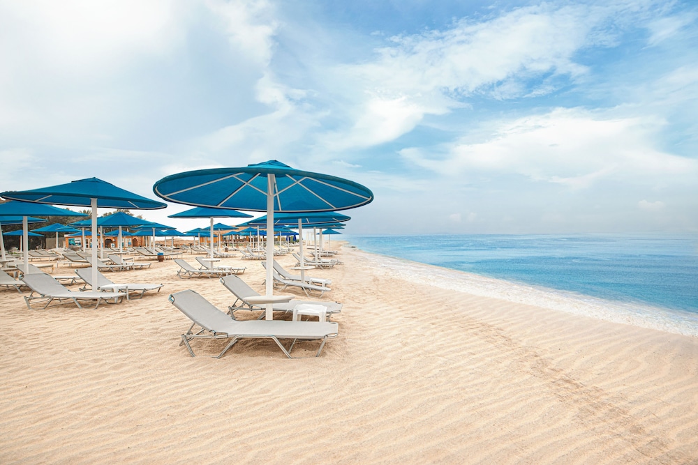 The V Luxury Resort Sahl Hasheesh — Beach in Sahl Hasheesh, Red Sea