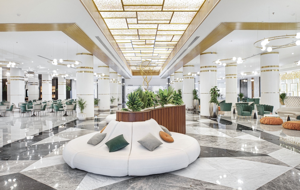 The V Luxury Resort Sahl Hasheesh — Hotel building in Sahl Hasheesh, Red Sea
