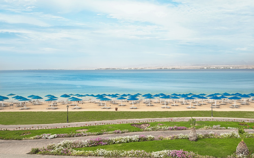 The V Luxury Resort Sahl Hasheesh — Beach in Sahl Hasheesh, Red Sea