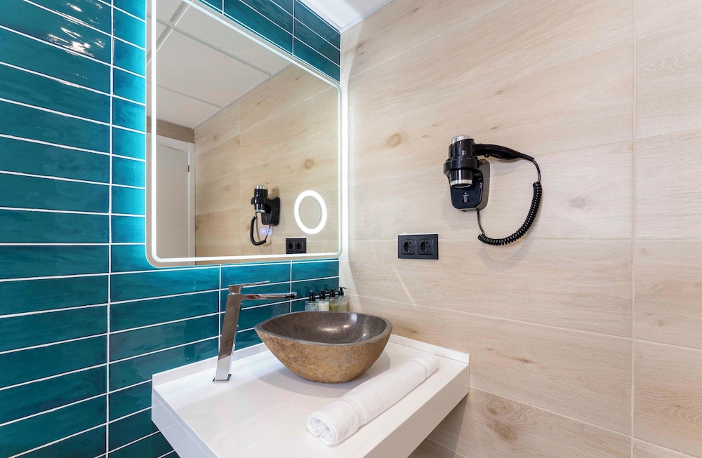 Bakour Lanzarote Splash — Hotel rooms in Puerto del Carmen, Canary Islands