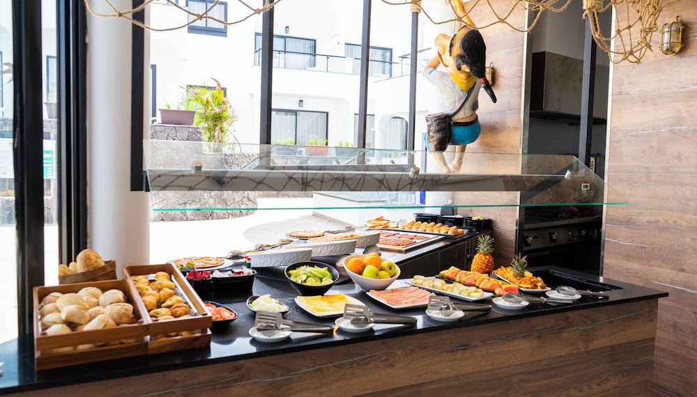 Bakour Lanzarote Splash — Restaurant & bars in Puerto del Carmen, Canary Islands