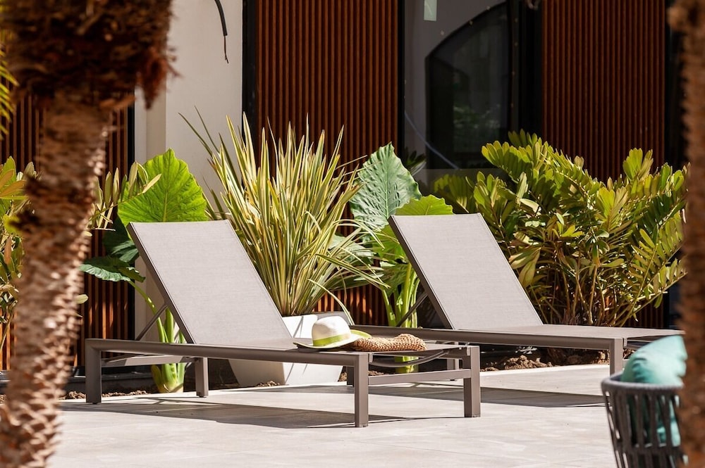 Limen Wellness Hotel — Hotel building in Campofelice di Roccella, Sicily