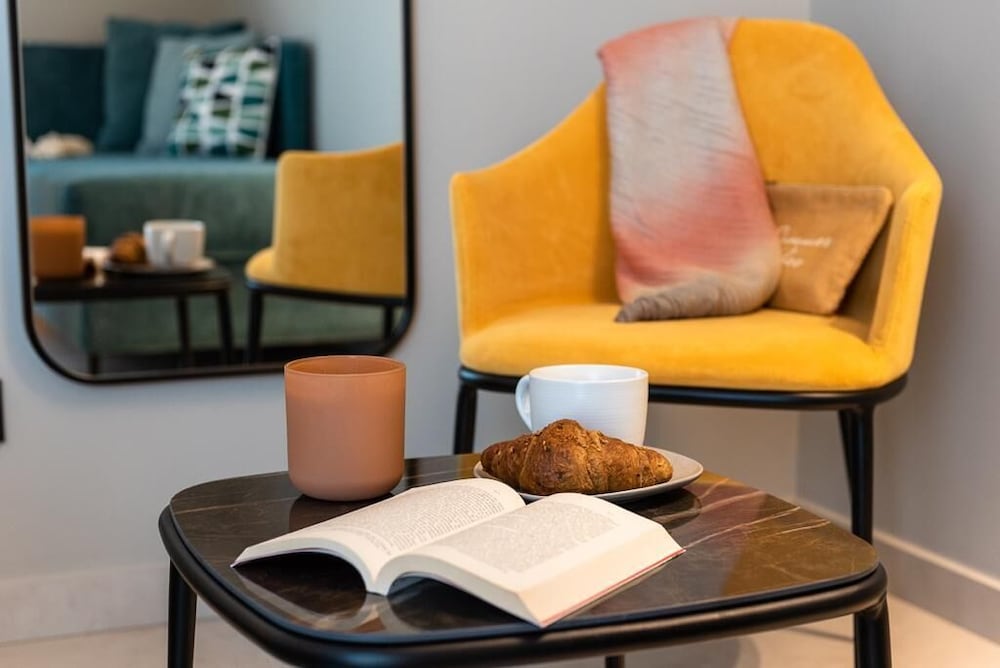 Limen Wellness Hotel — Hotel rooms in Campofelice di Roccella, Sicily