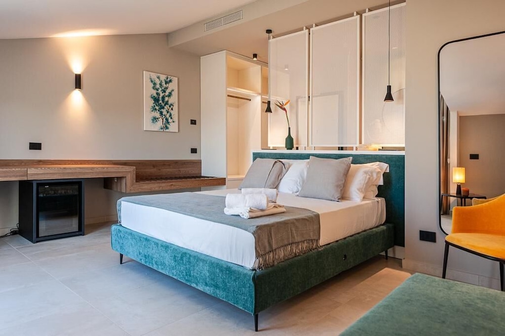 Limen Wellness Hotel — Hotel rooms in Campofelice di Roccella, Sicily