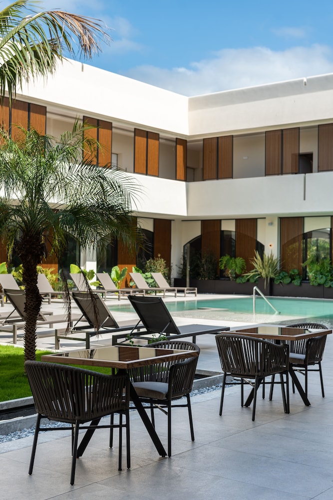 Limen Wellness Hotel — Swimming pool in Campofelice di Roccella, Sicily