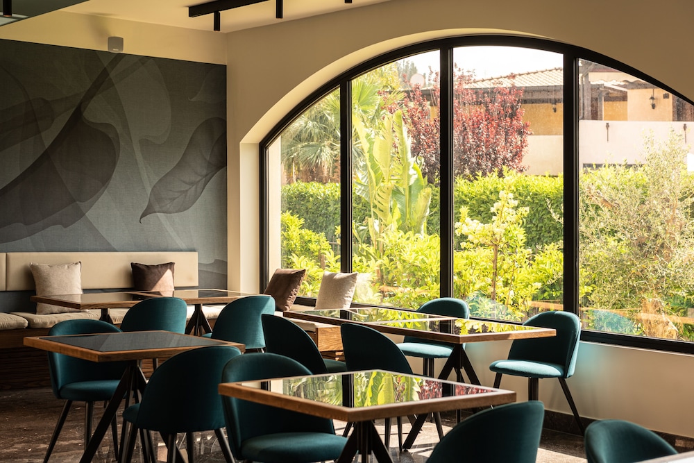 Limen Wellness Hotel — Restaurant & bars in Campofelice di Roccella, Sicily