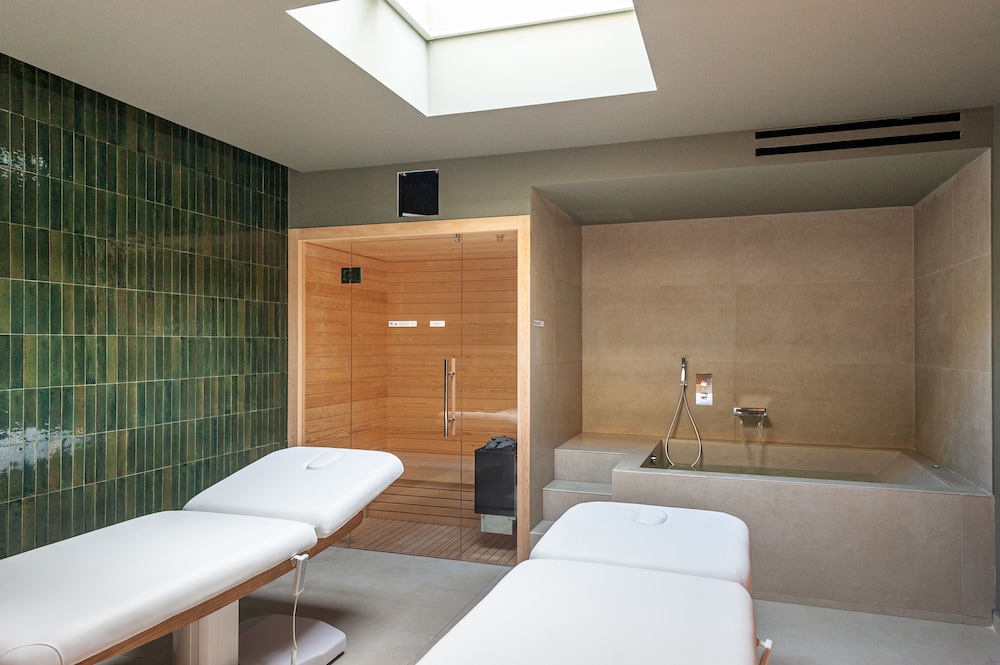 Limen Wellness Hotel — Spa in Campofelice di Roccella, Sicily