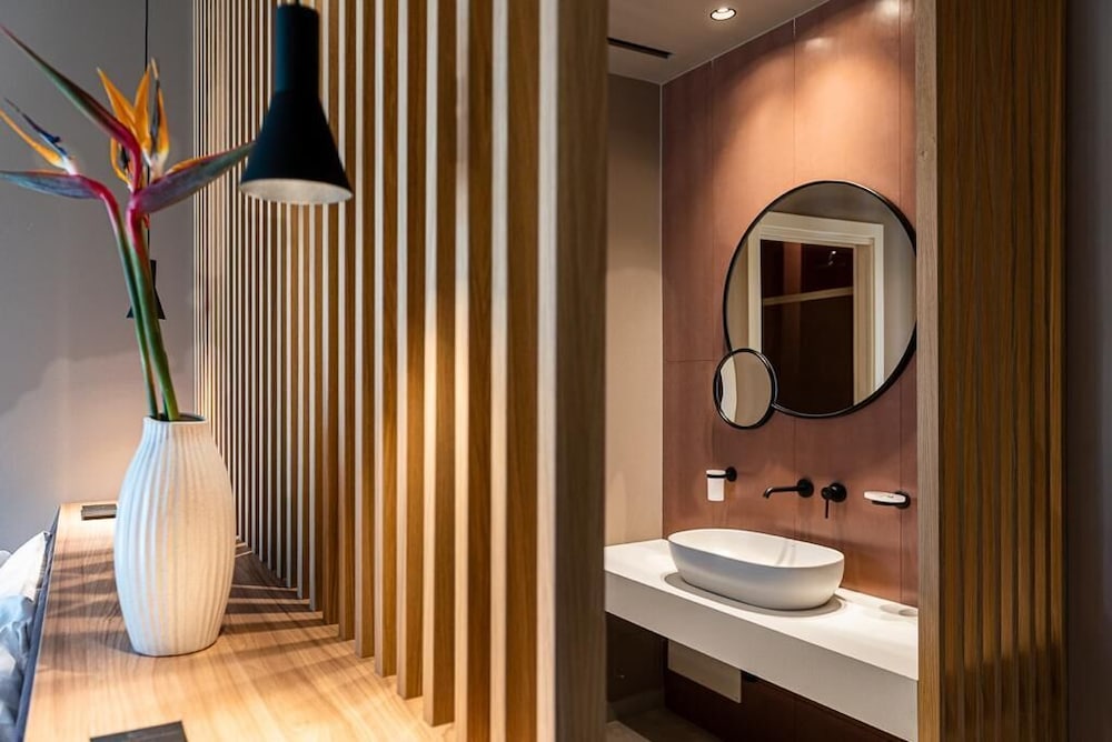 Limen Wellness Hotel — Hotel rooms in Campofelice di Roccella, Sicily
