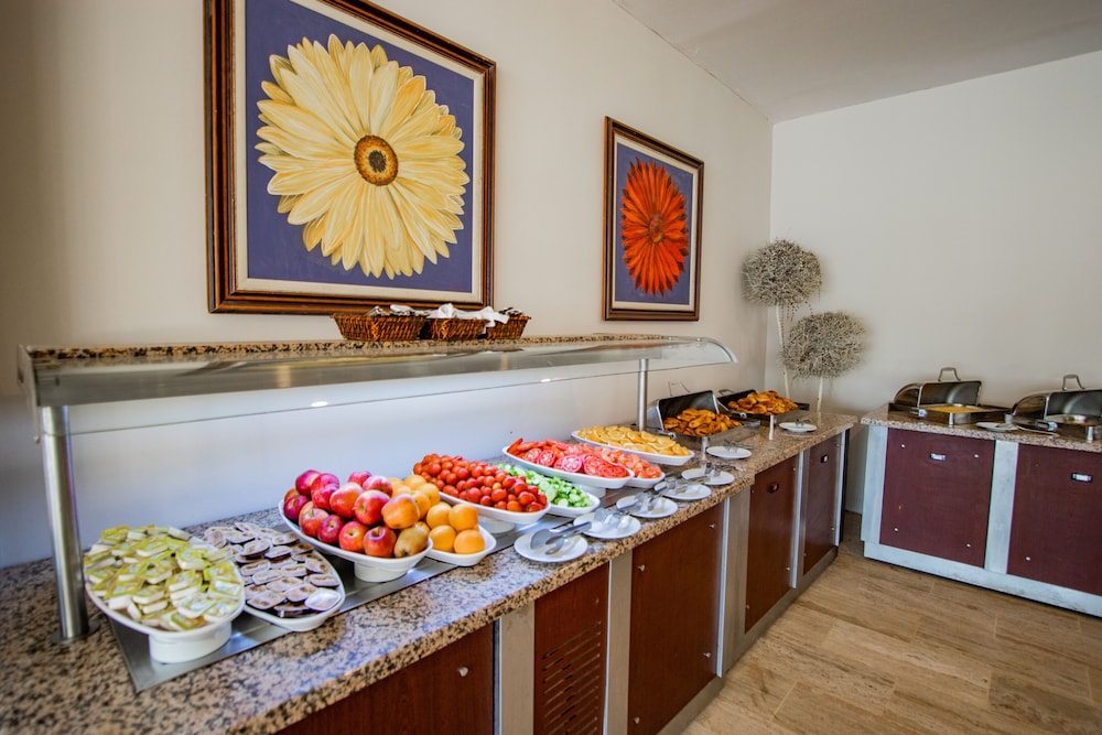 Marbas Select Beach +14 — Restaurant & bars in İçmeler, Mugla