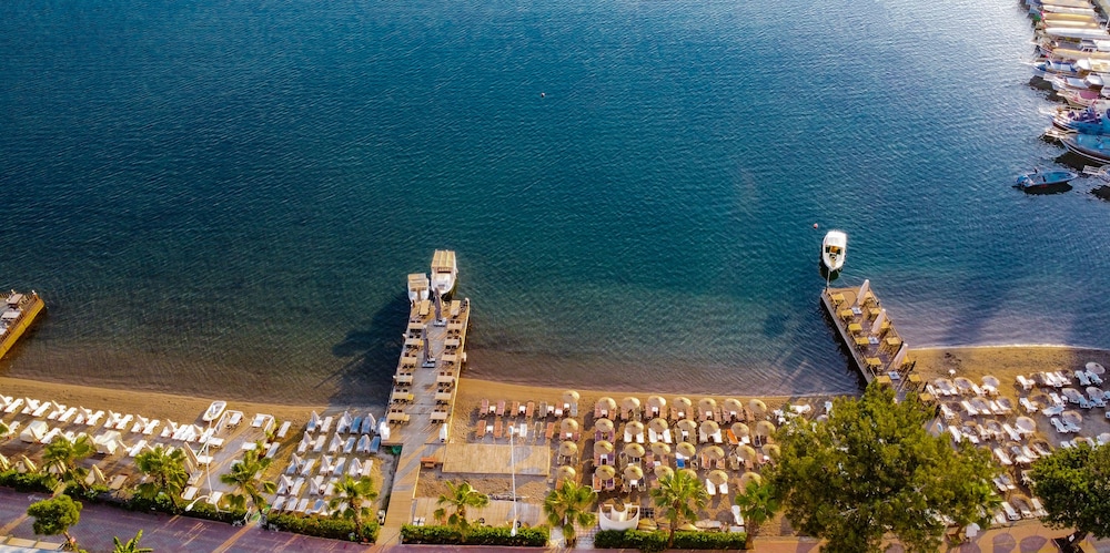 Marbas Select Beach +14 — Beach in İçmeler, Mugla