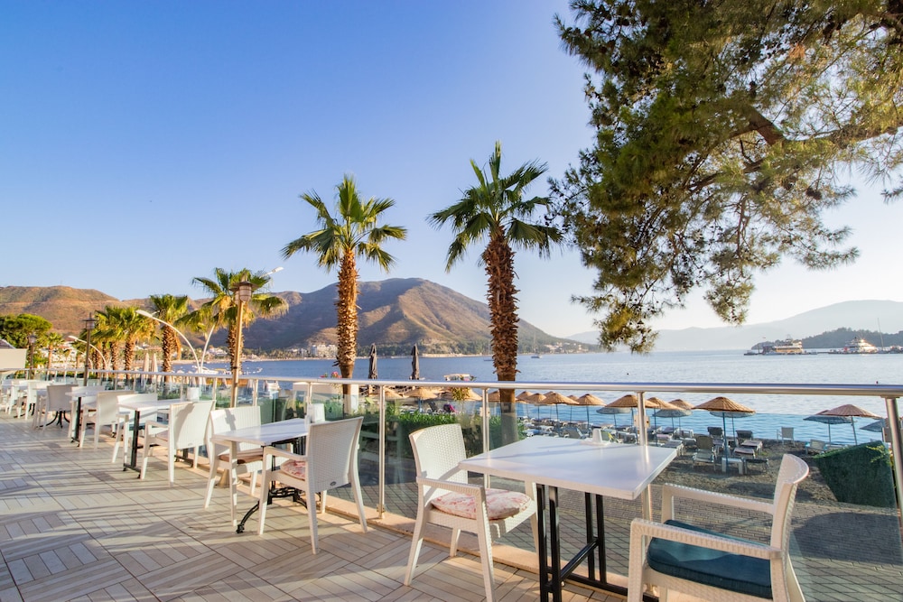 Marbas Select Beach +14 — Restaurant & bars in İçmeler, Mugla