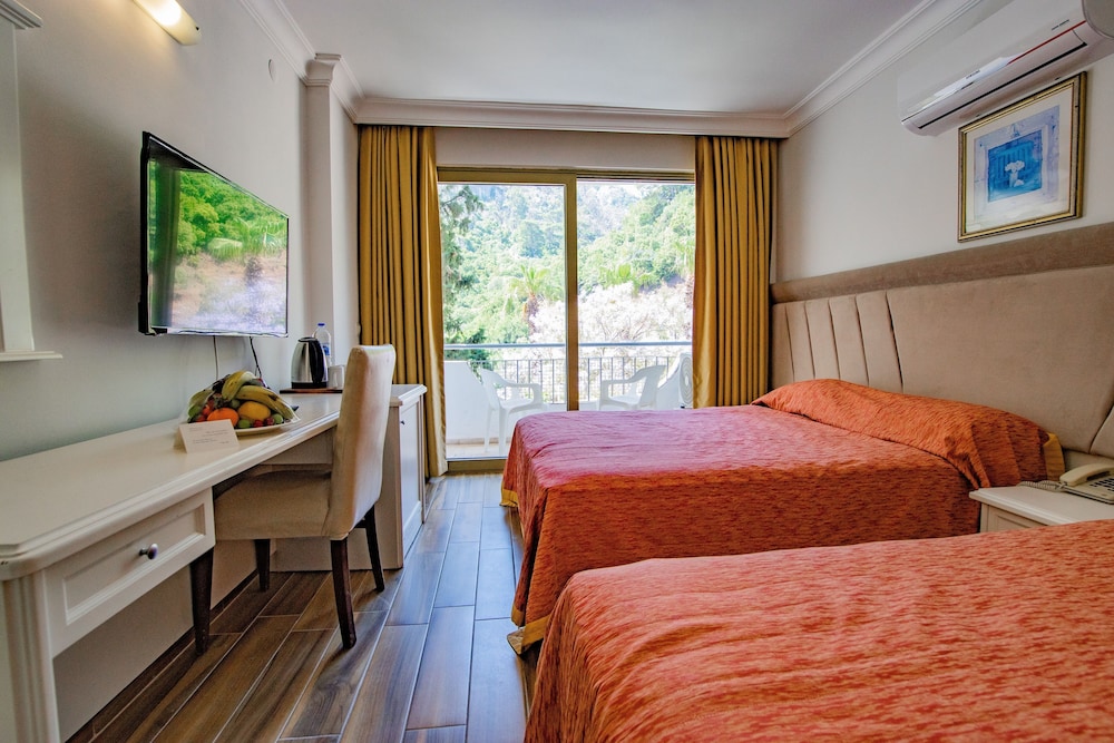 Marbas Select Beach +14 — Hotel rooms in İçmeler, Mugla