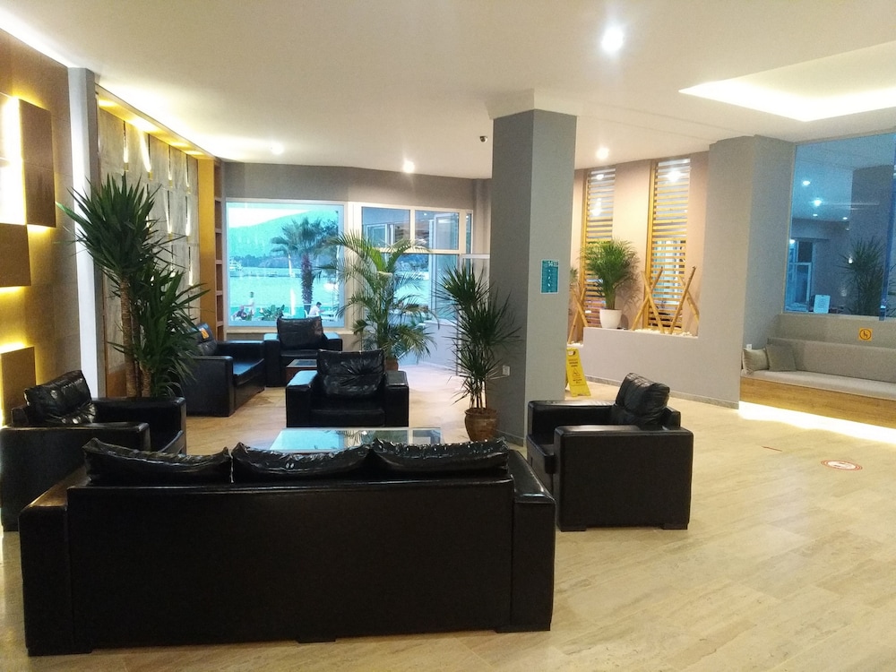 Marbas Select Beach +14 — Hotel building in İçmeler, Mugla