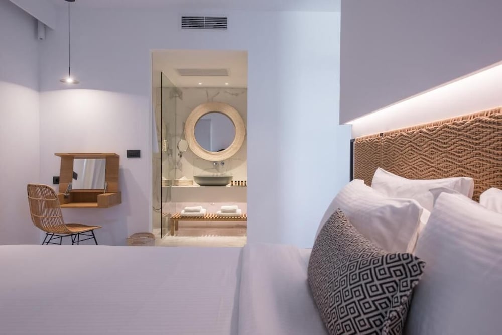 Enorme Ammos Beach - Adults Only — Hotel rooms in Malia