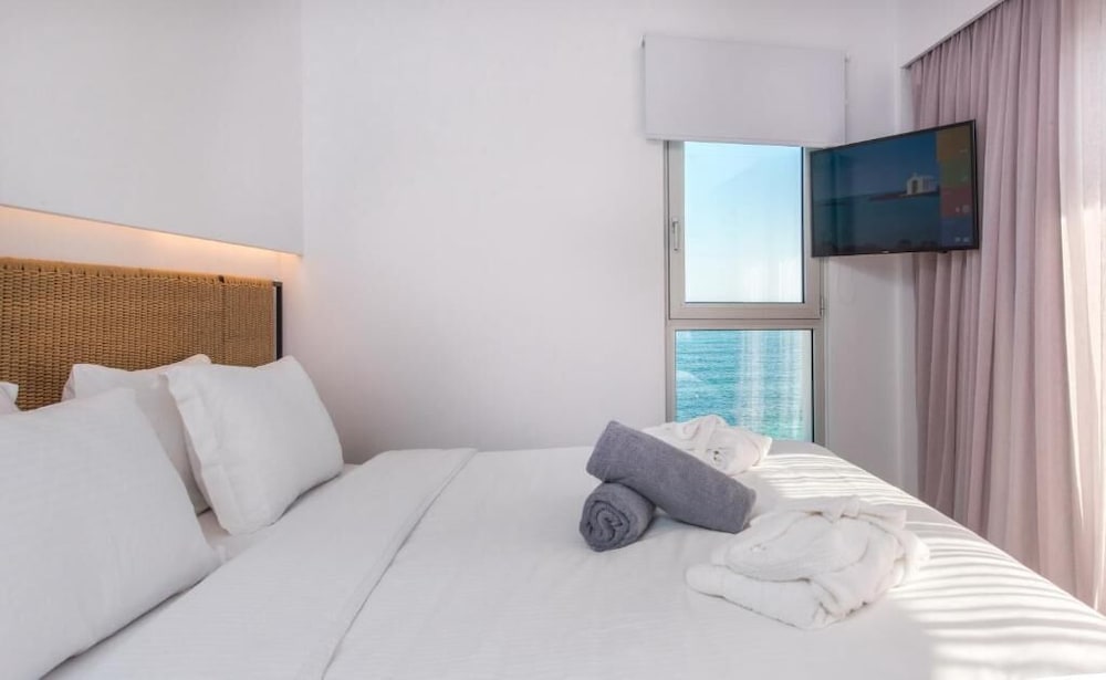 Enorme Ammos Beach - Adults Only — Hotel rooms in Malia
