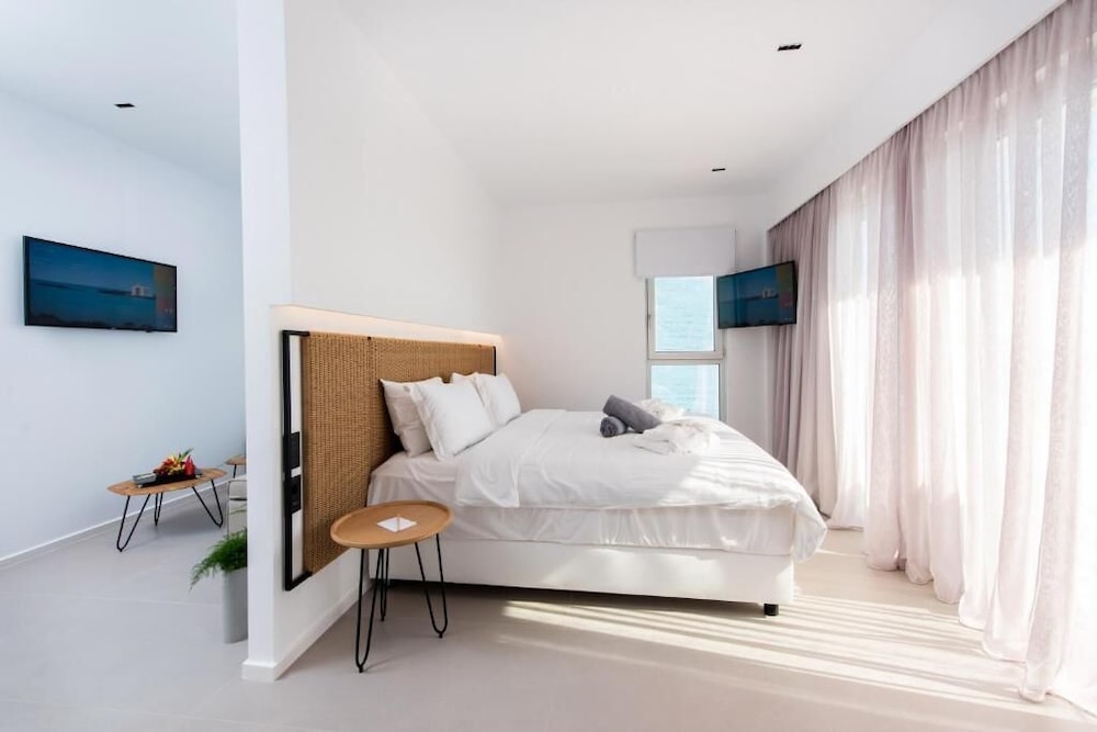 Enorme Ammos Beach - Adults Only — Hotel rooms in Malia
