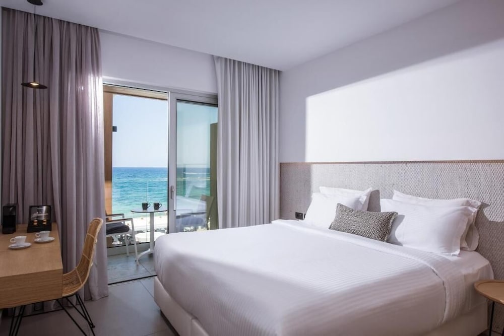 Enorme Ammos Beach - Adults Only — Hotel rooms in Malia