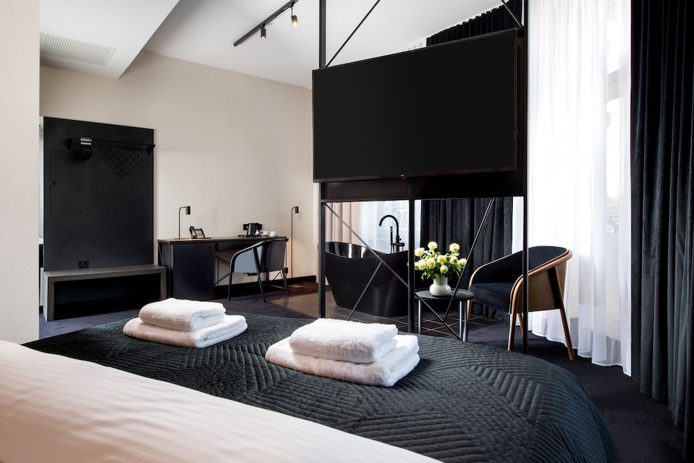 Hotel Krupnicza 30 — Hotel rooms in Krakow, Lesser Poland