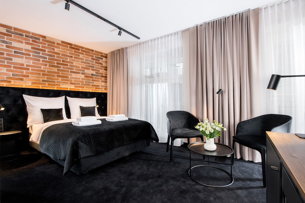Hotel Krupnicza 30 — Hotel rooms in Krakow, Lesser Poland