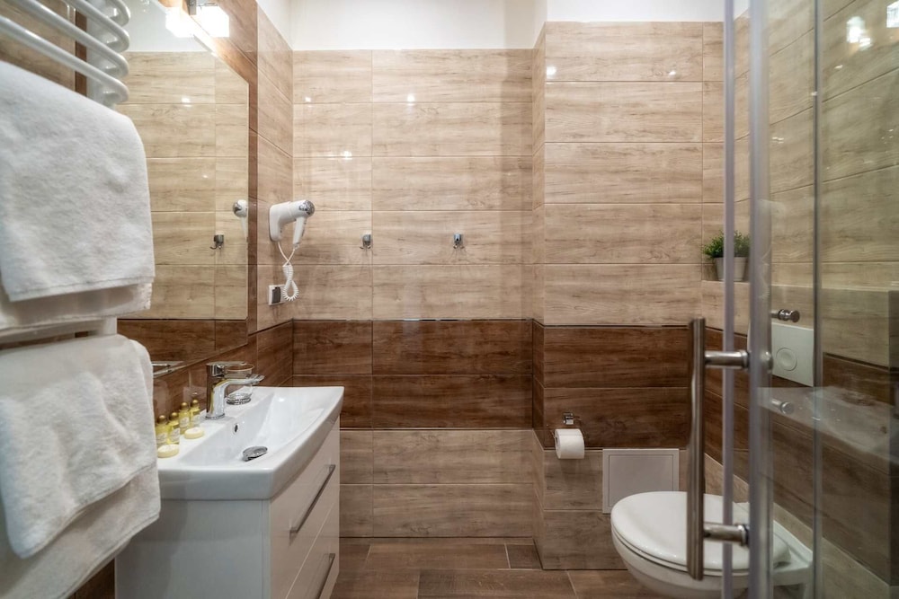 Apartments 17 Szewska — Hotel rooms in Krakow, Lesser Poland