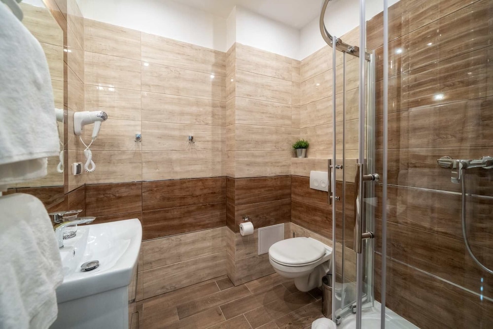 Apartments 17 Szewska — Hotel rooms in Krakow, Lesser Poland