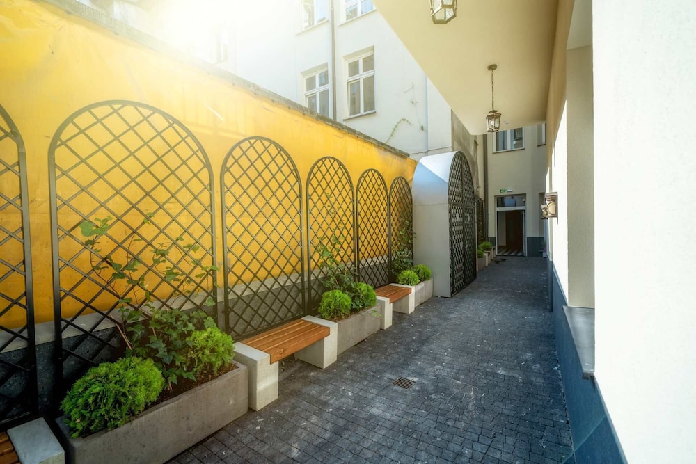 Apartments 17 Szewska — Hotel building in Krakow, Lesser Poland